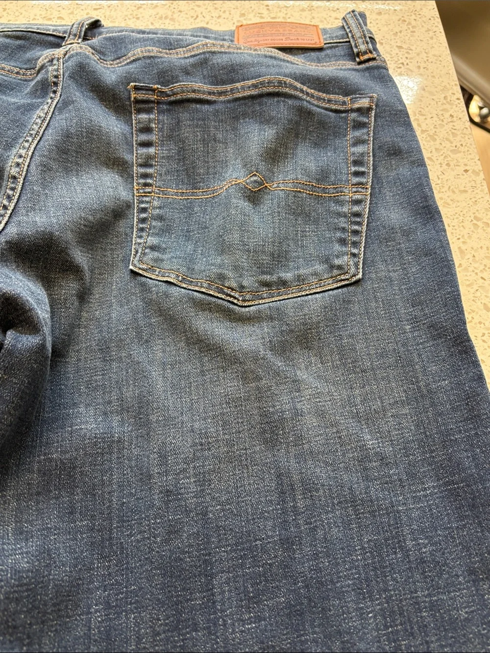 Lucky Brand Men's Dark Blue Denim Jeans 38x34